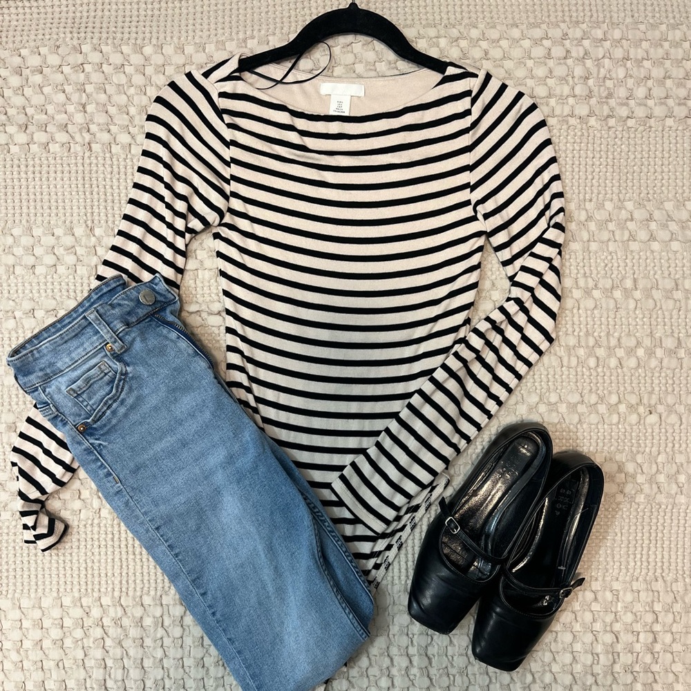 H&M Black and Cream Striped Top
